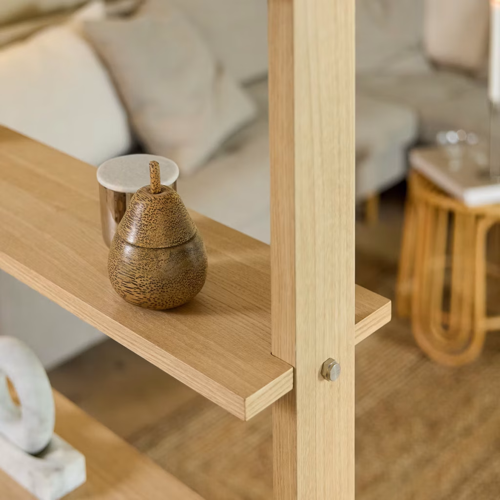 Billede 1 af 10 i Embrace | Lova Wood Shelf galleri