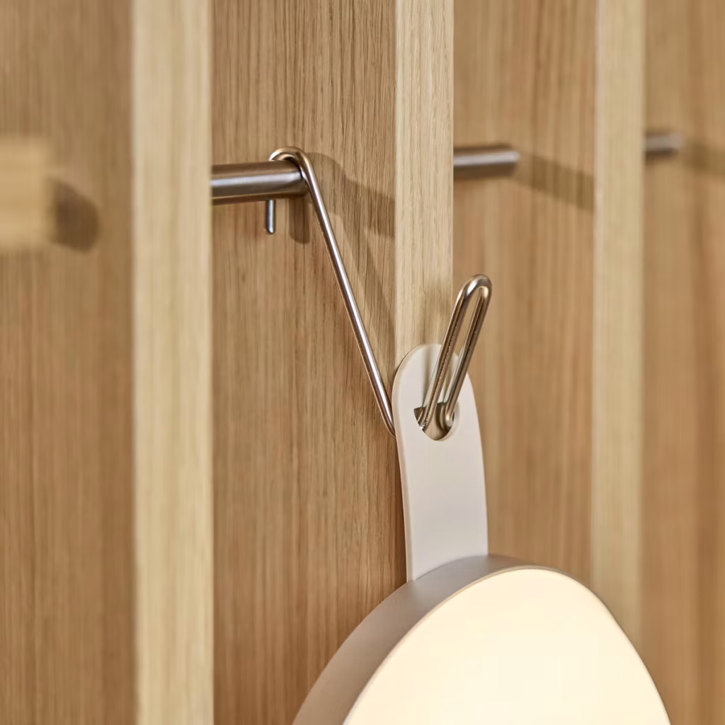 Billede 1 af 7 i Embrace | Alva Wire Hook  galleri